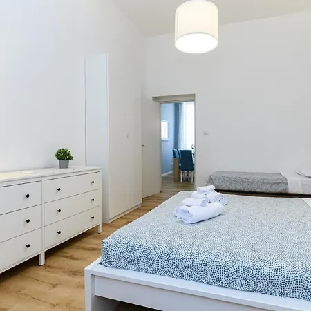 Stazione Vaticana 5 Apartment Rome
